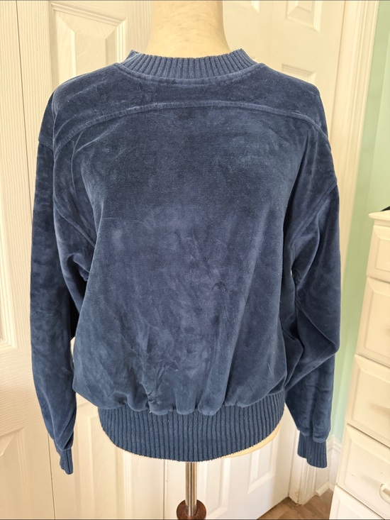 Lizsport Sweaters - Vintage LizSport Velour Sweatshirt Pullover Navy Crew Minimalist 80s Sz L